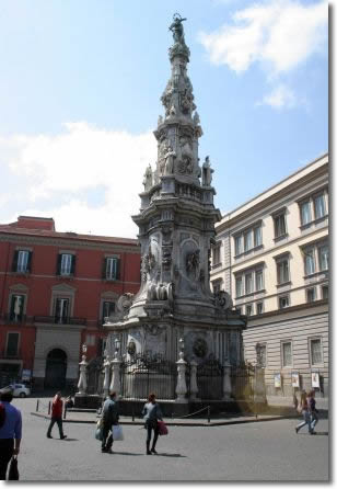 Piazza del ges 300 ombra